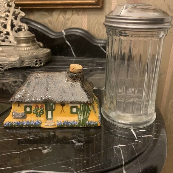 Dutch Antilles Ceramics. Cunucu House w Donkey. Empty Bottle w Cork. AL - Picture 7 of 7